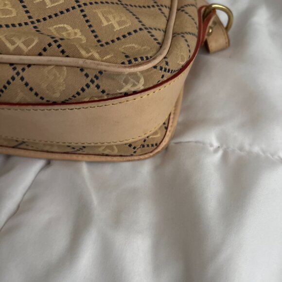 Dooney & Bourke Vintage Tan and Cream Equestrian Crossbody Bag - Picture 12 of 13